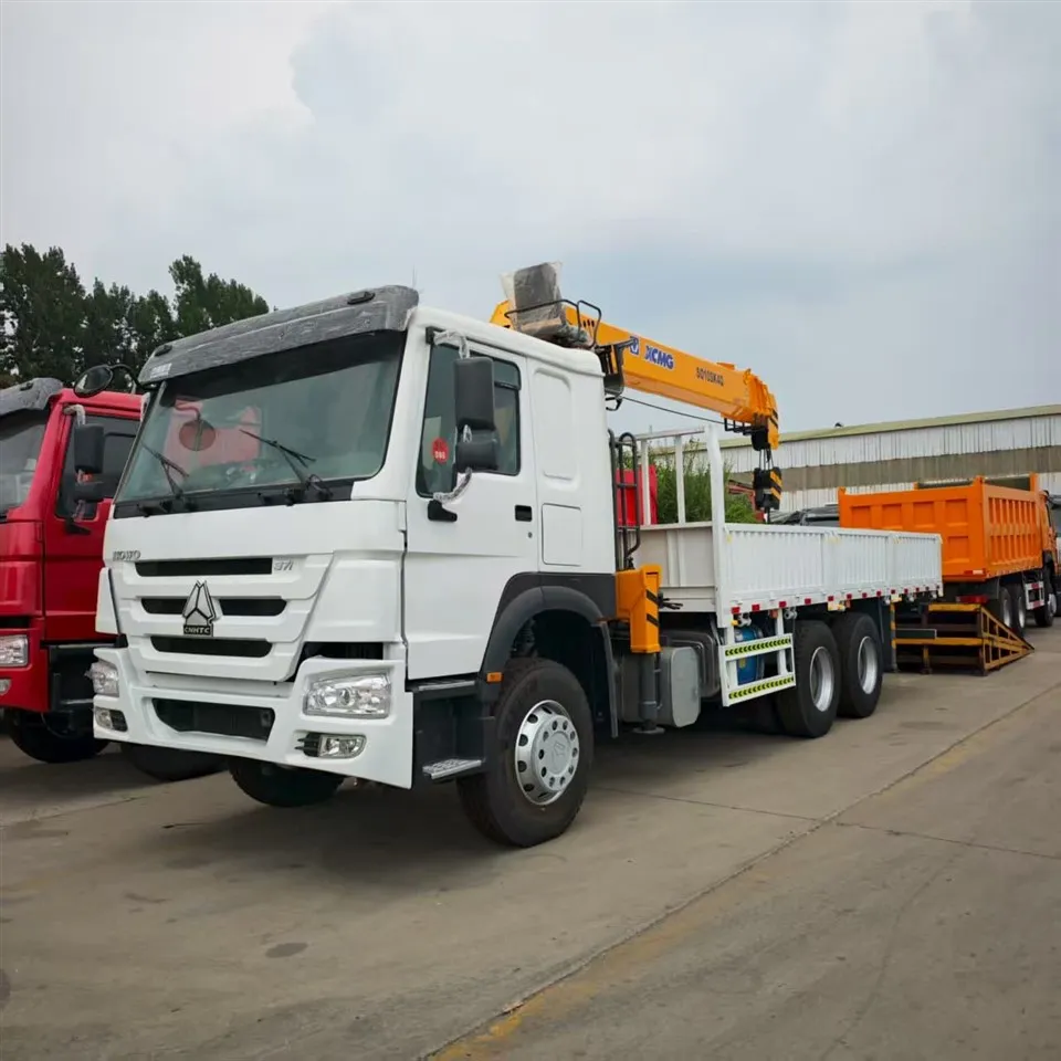 Sinotruck howo 8x4 dyezèl kamyon monte teknik